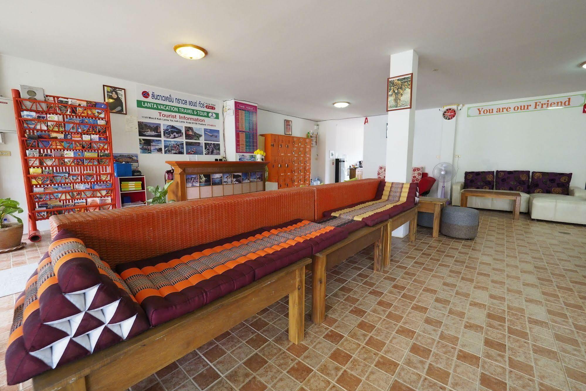 Fan Dee Hostel Koh Lanta Exterior photo