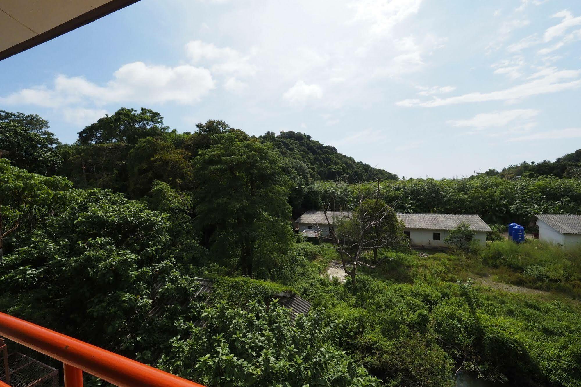 Fan Dee Hostel Koh Lanta Exterior photo